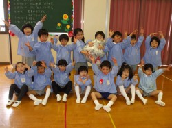 新聞紙あそび⑦