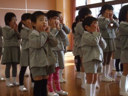 ほっぺをすりすり。。
