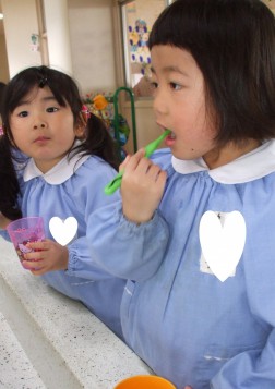 食事が終わったら、歯みがき！