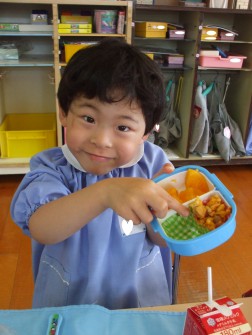 ソラマメ、お弁当に入れてきたよ③