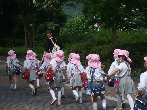 年長児は科学館の見学に行きました