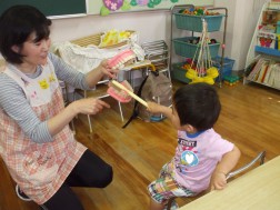パピークラブ　大きな歯をみがいてみました①