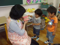 パピークラブ　大きな歯をみがいてみました④