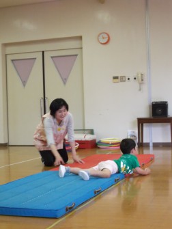 パピークラブ　アレ？はみ出しちゃった！