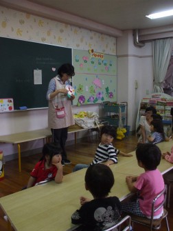 パピークラブ　「今日は時計を作りますよ！」