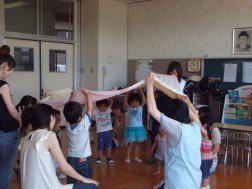 パピークラブ　持ち上げたり・・・