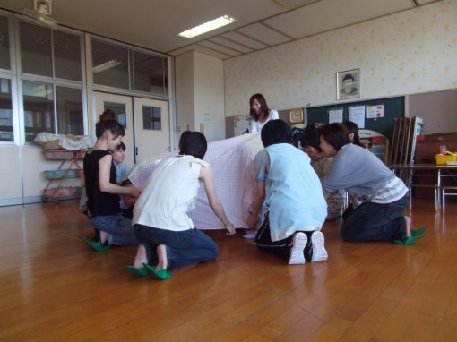 パピークラブ　みんな、かくれて！いない　いない・・・