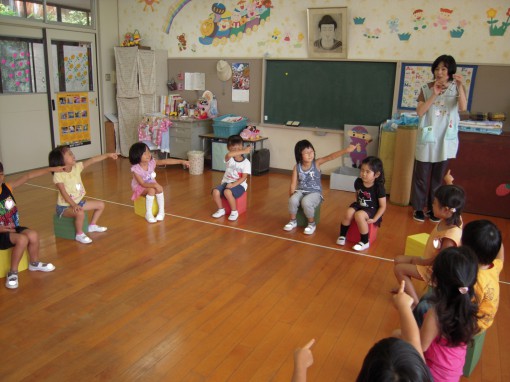 目を閉じて“音さがし”