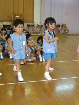 「位置についてー　　ヨーイ・・・」
