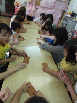 パピー　まず、半分に折って・・・