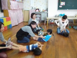 パピー　お母さんと一緒に手あそび⑤