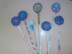 シールを貼って、打ち上げ花火