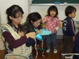 パピー　リボンを通してもらって・・・