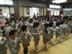 ♪わたしゃ音楽家　山のこりす～～