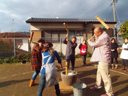 “もちつき日和”となりました
