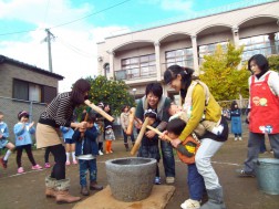 パピー　もちつきに参加③