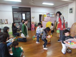 パピー　「バナナはどこかな？」