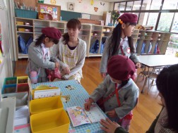 上手に出席シールがはれました