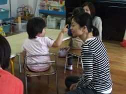 パピー　「おかあさんのおめめは？」