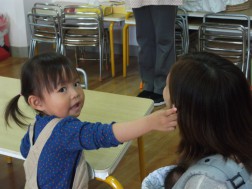 パピー　「おかあさんのお耳は？」