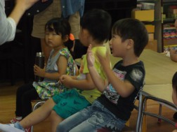 パピー　手あそびも・・・