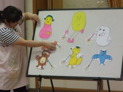 パネルシアター「ヤダットちゃん～きもだめしの巻～」
