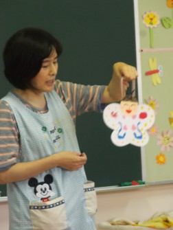 パピー　「今日はプレゼントを作りますよ」