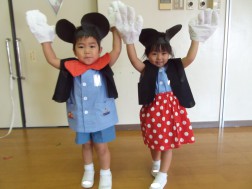 ミッキーとミニーに変身！！