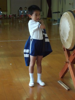 最後にはっぴを投げ上げます③