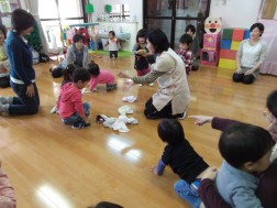 パピー　タオルあそび「やきいも」