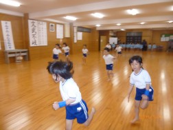 今日はストレッチ①