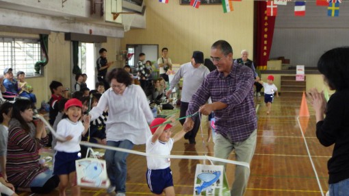 運動会祖父母競技