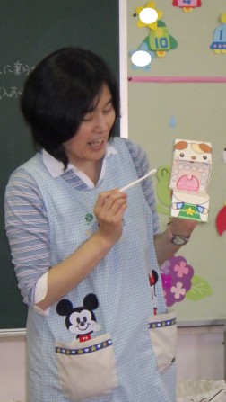 パピー　ワンちゃんの歯をみがいてあげました①
