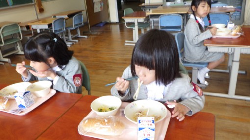 学校給食試食体験