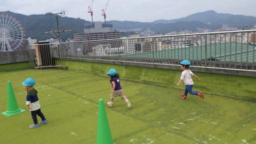 パピー　屋上でかけっこ①