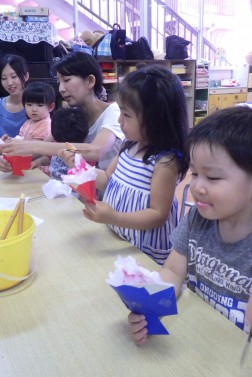 ﾊﾟﾋﾟｰ　イチゴのかき氷が完成③