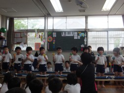 ピアニカ・ハンドベルの演奏♪きらきら星(5歳児組の出し物）