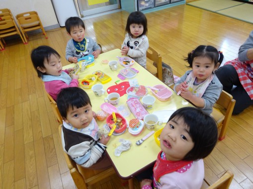 おいしいね(1歳児組)